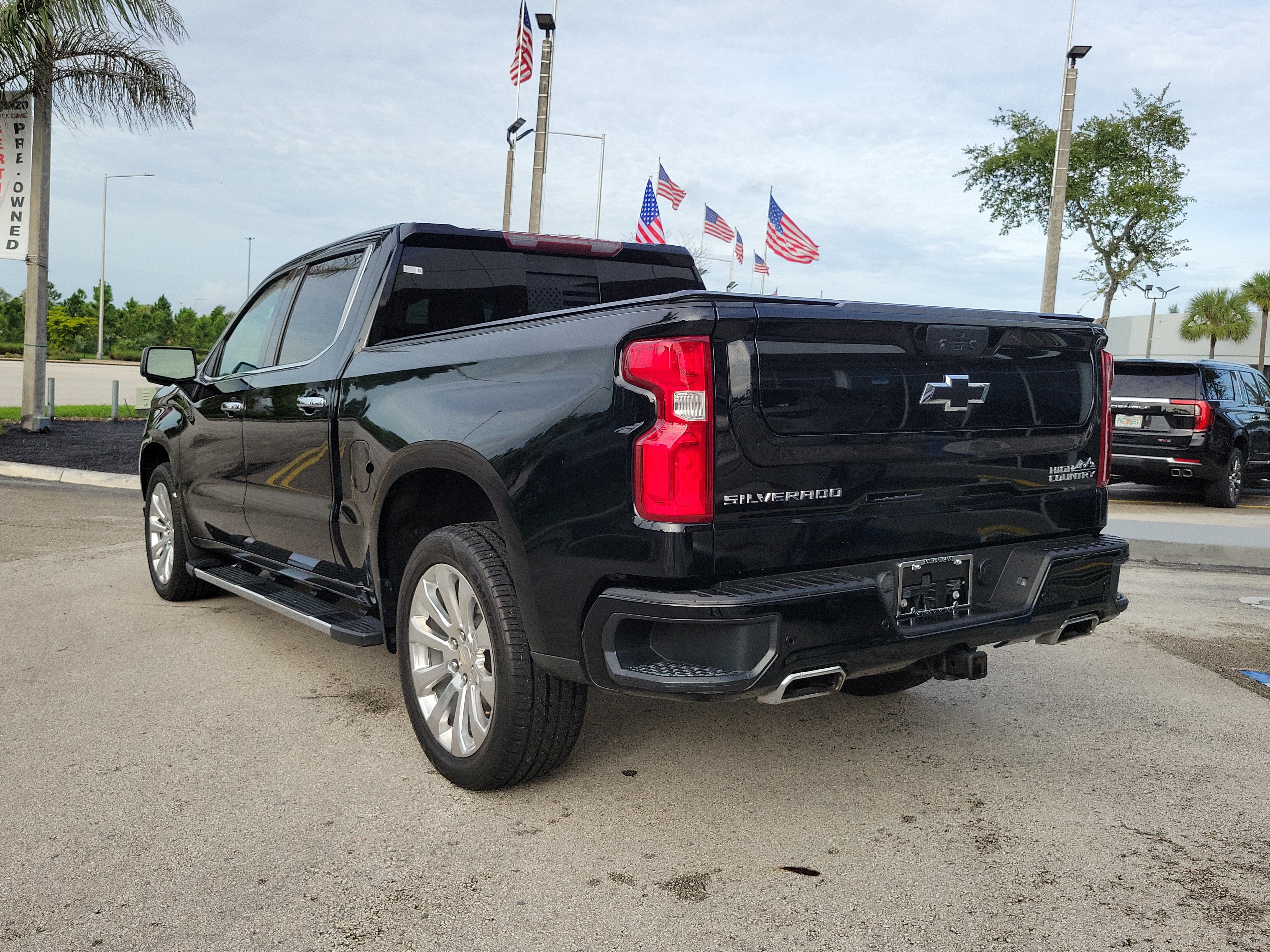 Used 2021 Chevrolet Silverado 1500 High Country RWD image 7