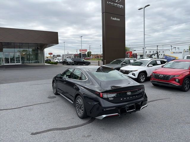 Certified 2025 Hyundai Sonata Limited FWD image 6
