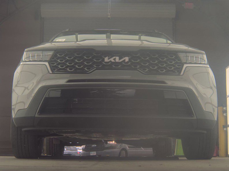 Used 2023 Kia Sorento S w/ Panoramic Sunroof Package AWD/4WD image 11
