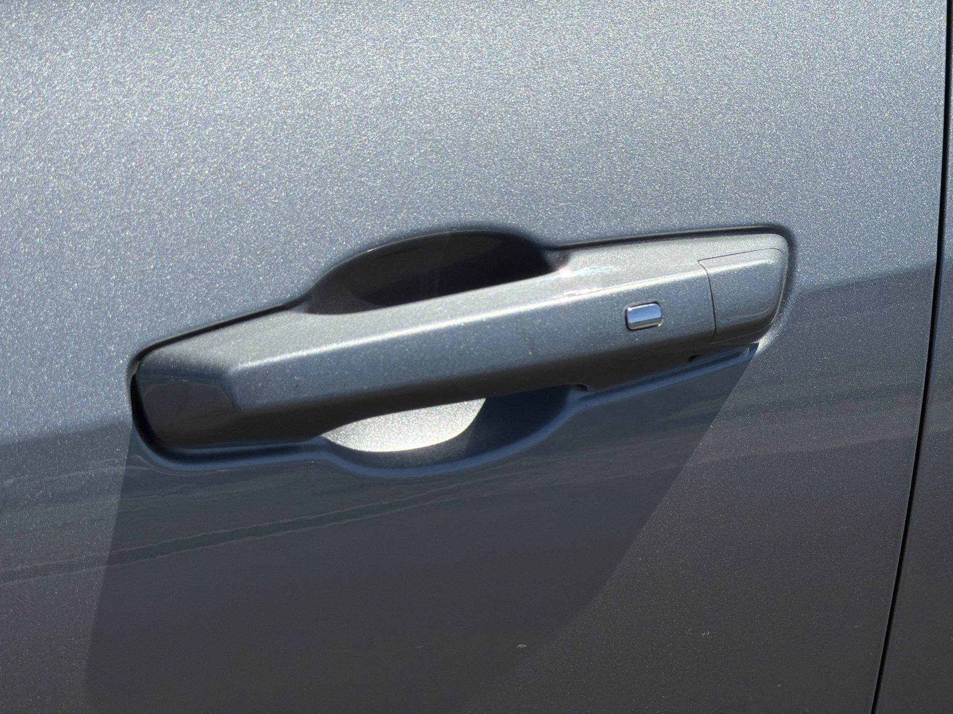 Used 2025 Chevrolet Equinox ACTIV w/ Safety and Technology Package image 36