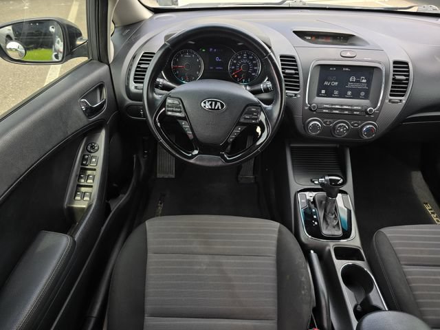 Used 2017 Kia Forte S FWD image 17