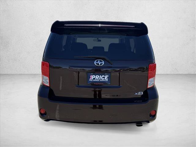 Used 2012 Scion xB FWD image 6