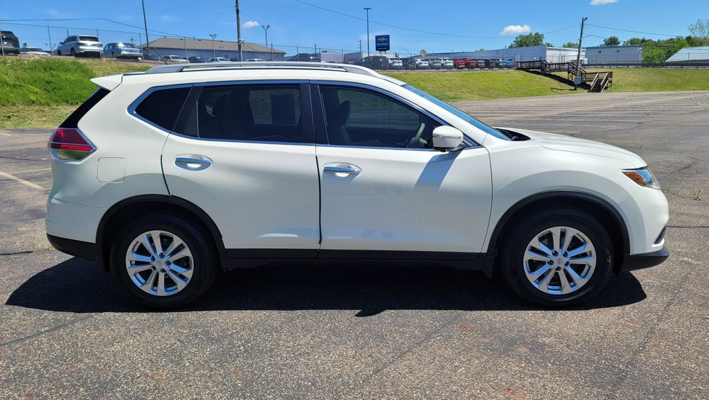 Used 2015 Nissan Rogue SV w/ SV Premium Package FWD image 14