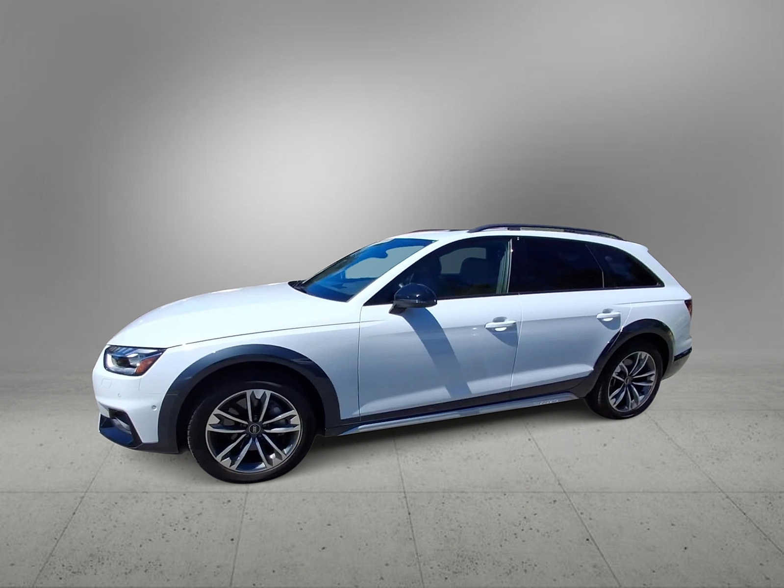 Certified 2023 Audi A4 2.0T allroad Prestige AWD/4WD image 4
