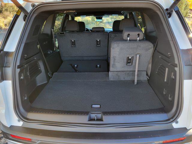 New 2026 GMC Acadia Elevation image 14