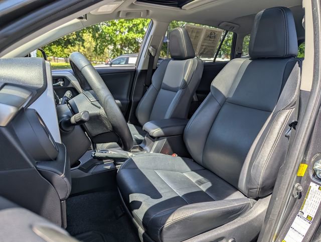 Used 2013 Toyota RAV4 Limited AWD/4WD image 24