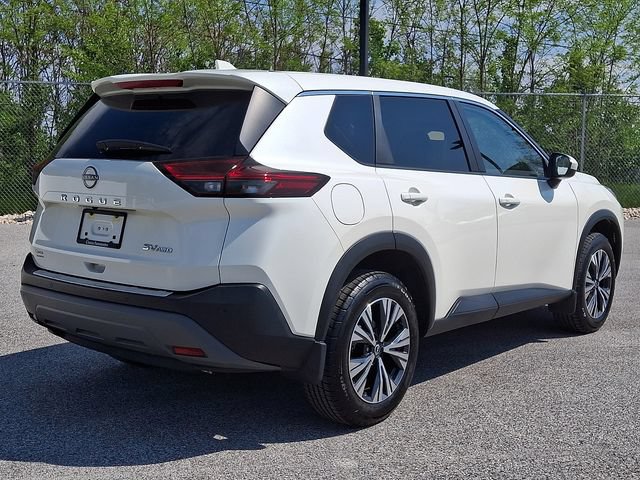 Used 2023 Nissan Rogue SV AWD/4WD image 9
