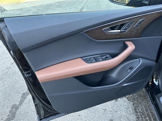 Certified 2025 Audi Q8 Premium Plus w/ Premium Plus Package image 20