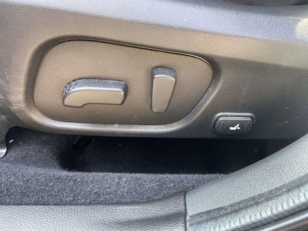 Used 2018 Subaru Forester 2.5i Limited AWD/4WD image 19