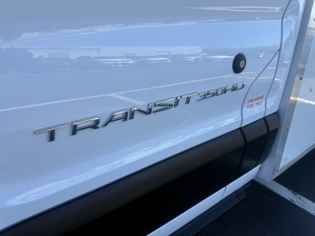 Used 2022 Ford Transit 350 DRW RWD image 10