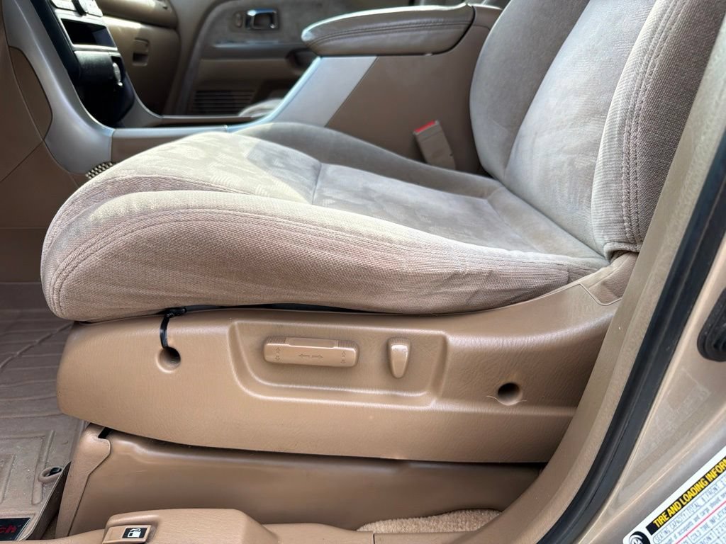 Used 2004 Honda Pilot EX image 17