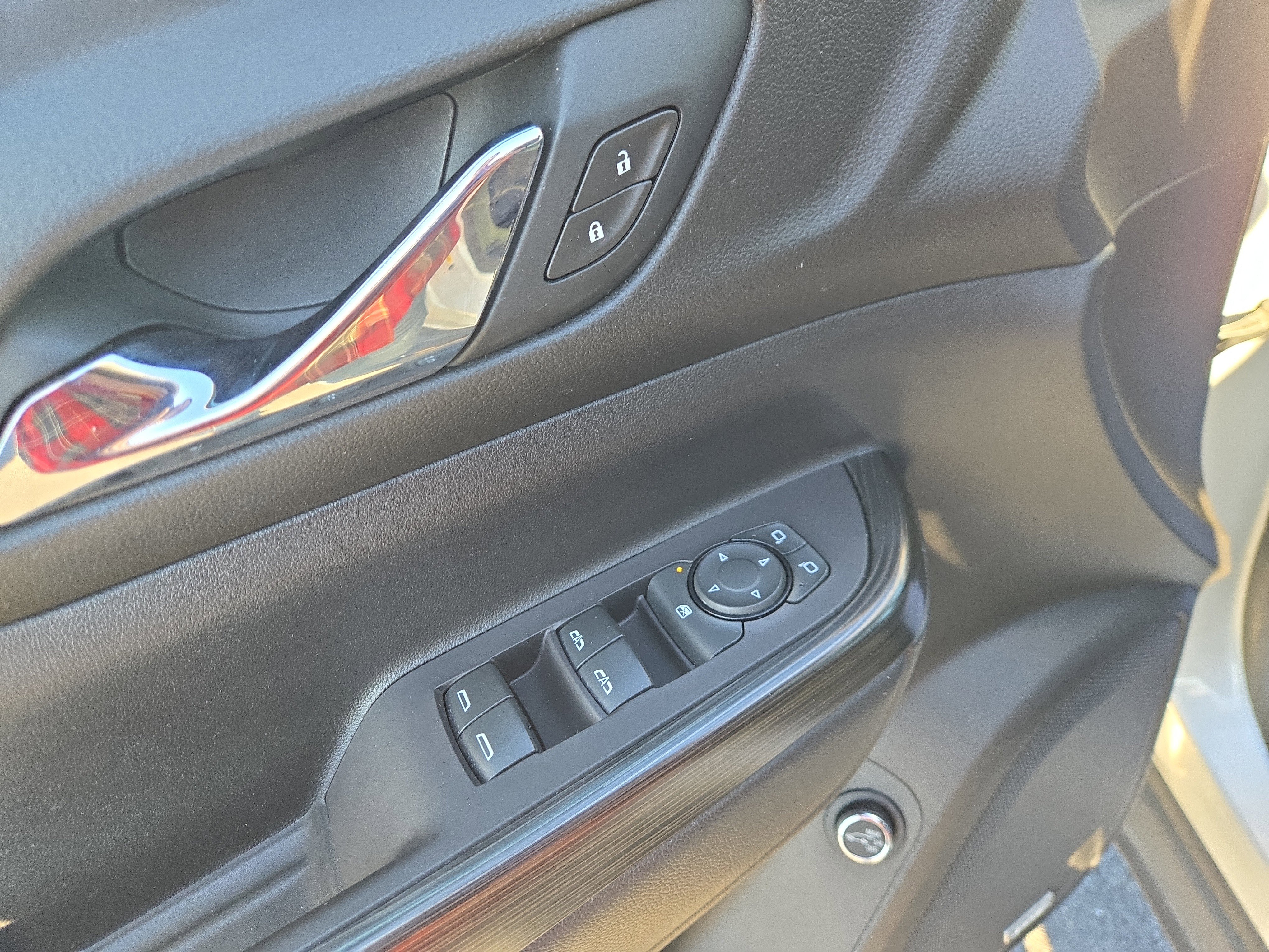 Used 2020 GMC Acadia SLT image 17