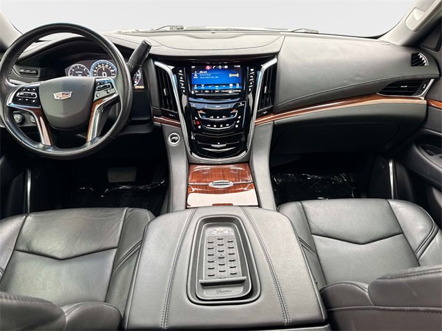 Used 2015 Cadillac Escalade Premium image 17