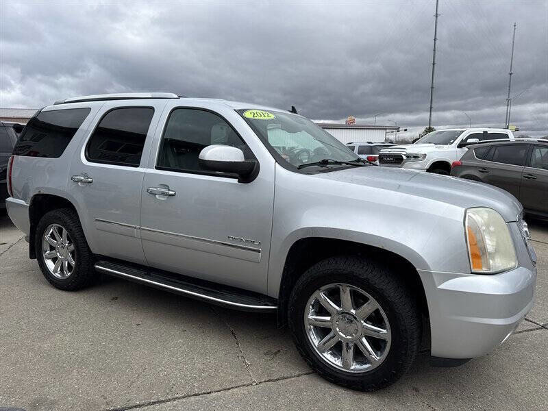 Used 2012 GMC Yukon Denali AWD/4WD image 10
