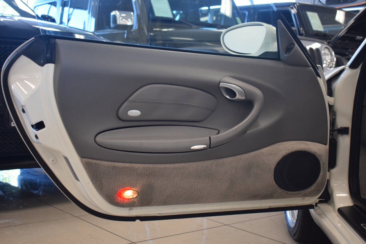 Used 2000 Porsche 911 Carrera image 42