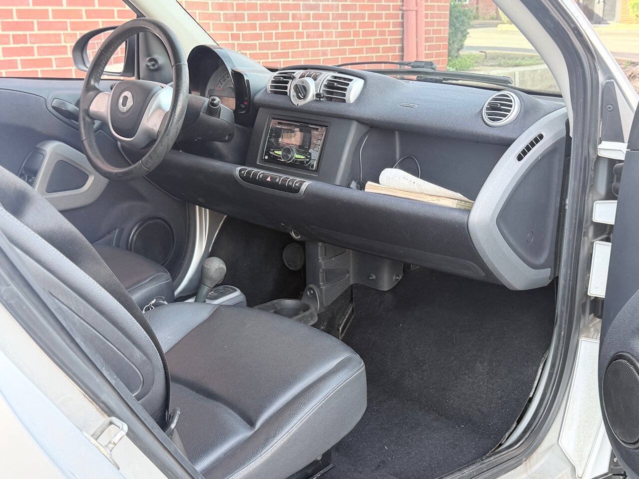 Used 2015 smart fortwo pure RWD image 10