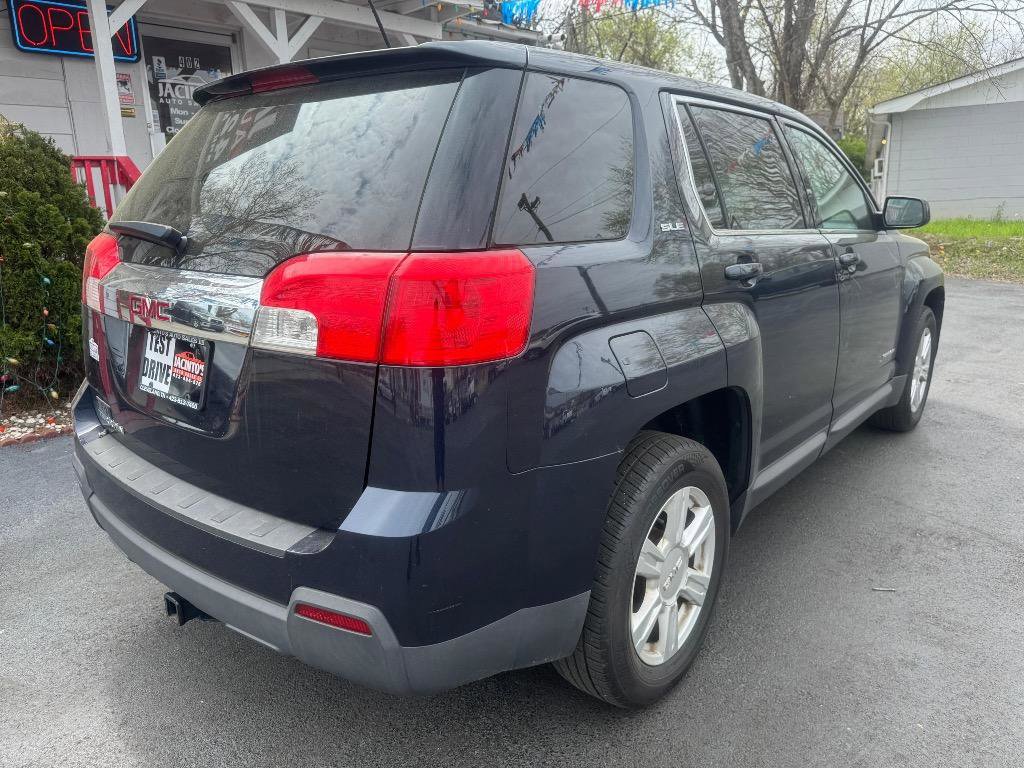 Used 2015 GMC Terrain SLE image 4