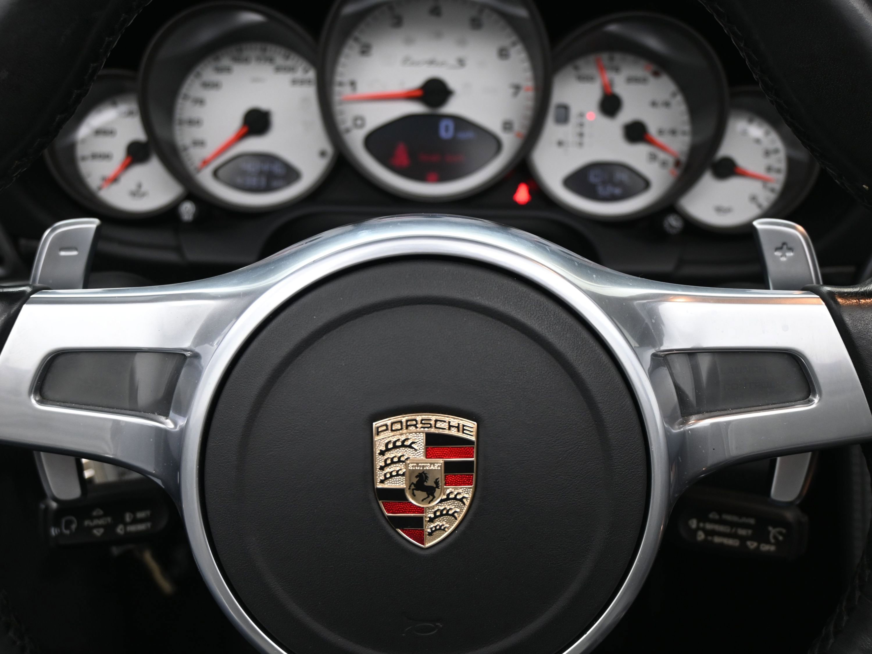 Used 2011 Porsche 911 Turbo S image 21