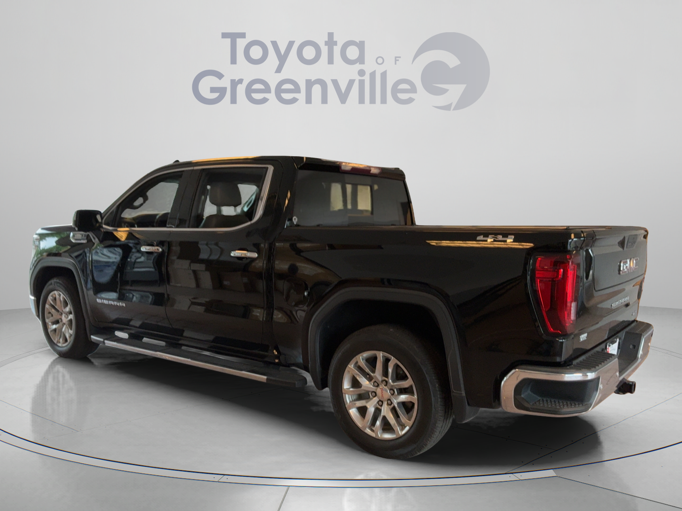 Used 2021 GMC Sierra 1500 SLT w/ SLT Convenience Package AWD/4WD image 4