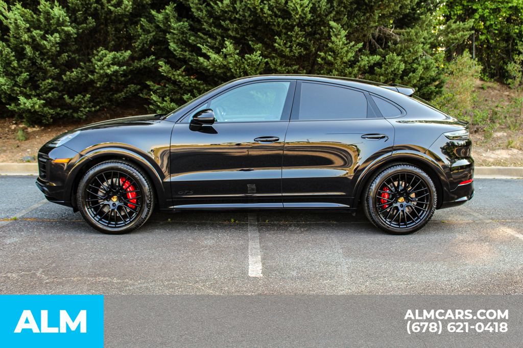 Used 2022 Porsche Cayenne GTS AWD/4WD image 6