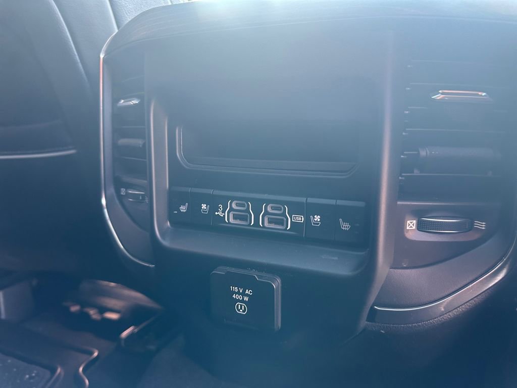 Used 2019 RAM 1500 Limited image 26