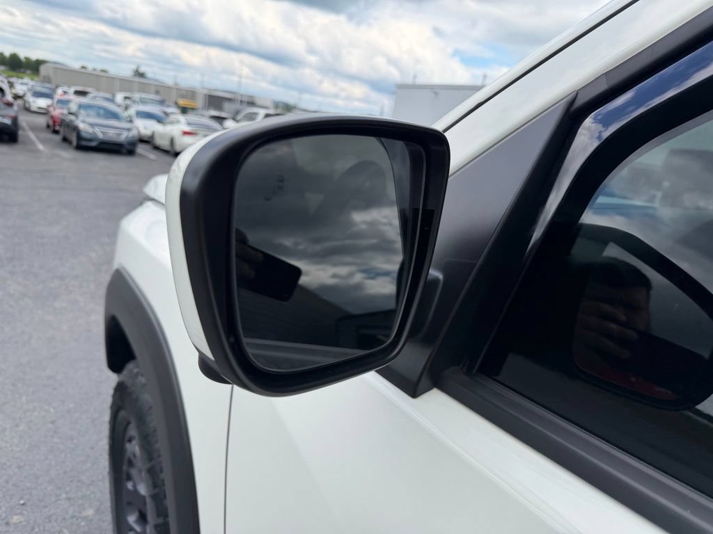 Used 2025 Nissan Frontier PRO-4X w/ Pro Premium Package AWD/4WD image 15