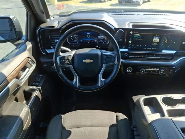 Used 2022 Chevrolet Silverado 1500 LT w/ Protection Package AWD/4WD image 11