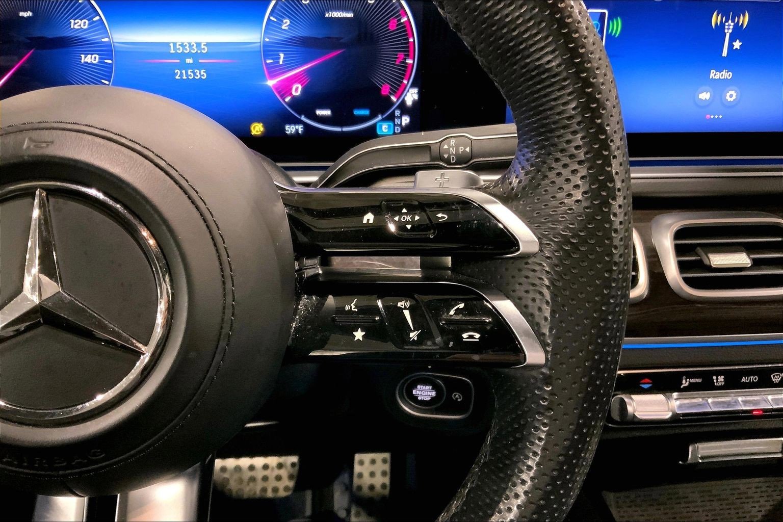 Used 2024 Mercedes-Benz GLS 450 4MATIC image 23