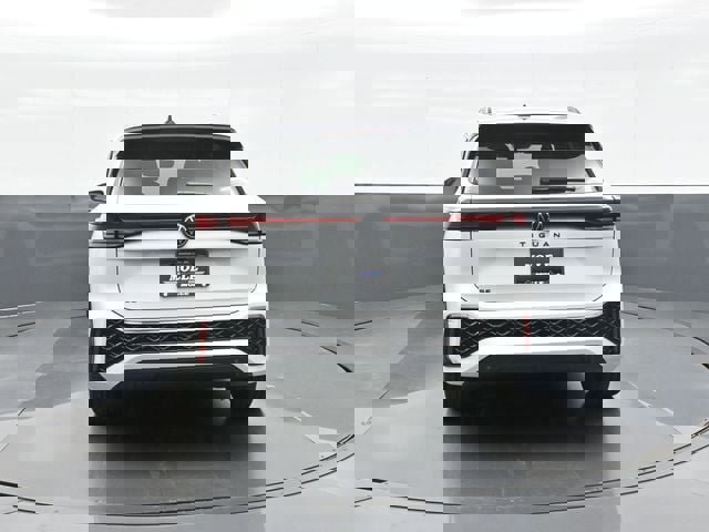 New 2026 Volkswagen Tiguan SE R-Line image 6