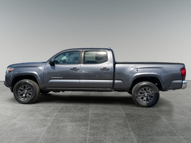 Used 2021 Toyota Tacoma SR5 AWD/4WD image 4