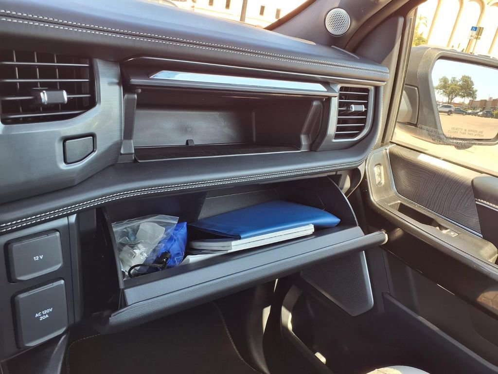 Used 2024 Ford F150 Lightning Platinum AWD/4WD image 35