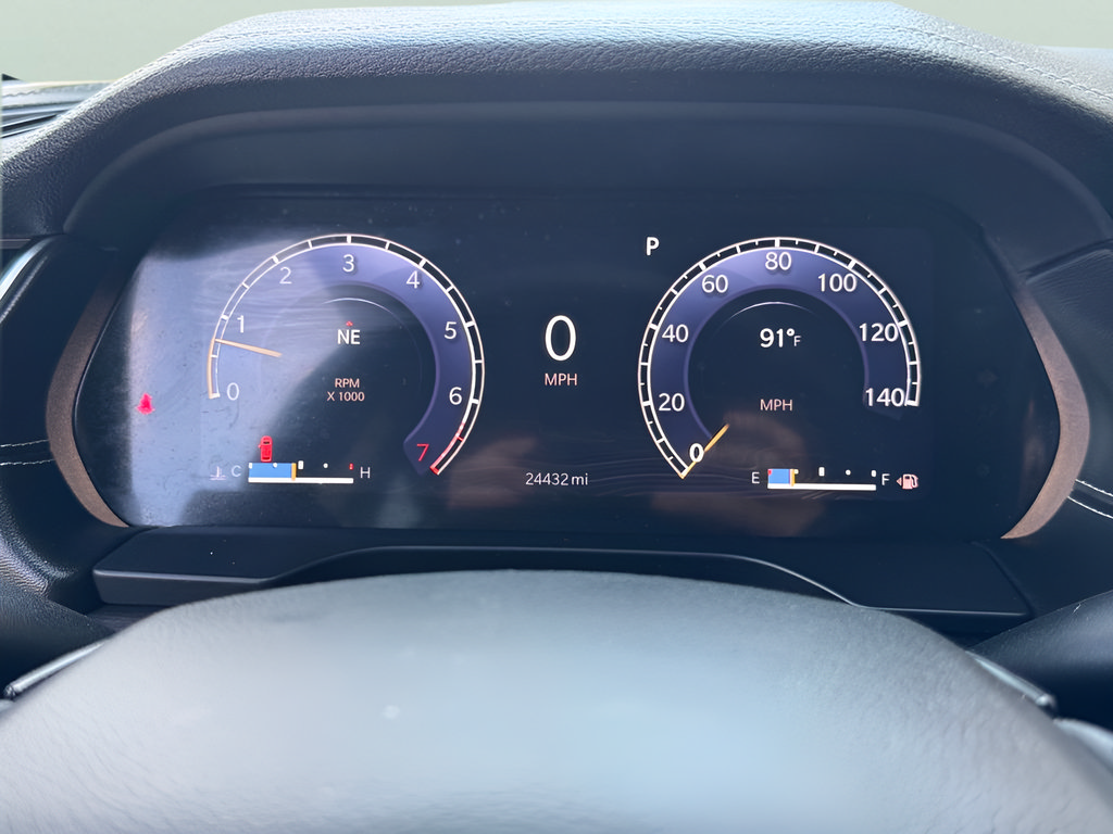 Used 2023 Jeep Grand Cherokee L Limited AWD/4WD image 12