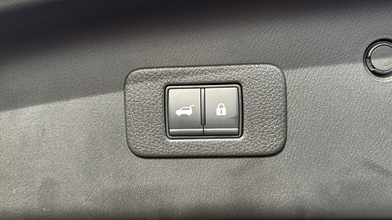 Certified 2024 Nissan Armada SL w/ Cargo Package image 27