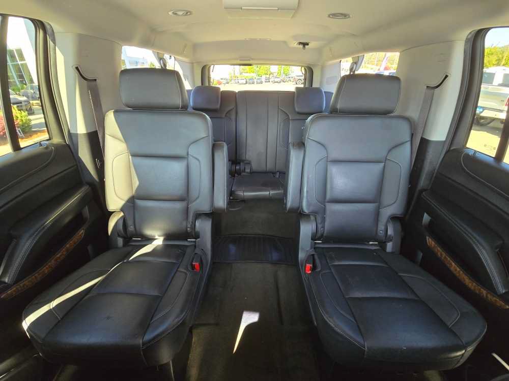 Used 2017 Chevrolet Suburban Premier AWD/4WD image 18
