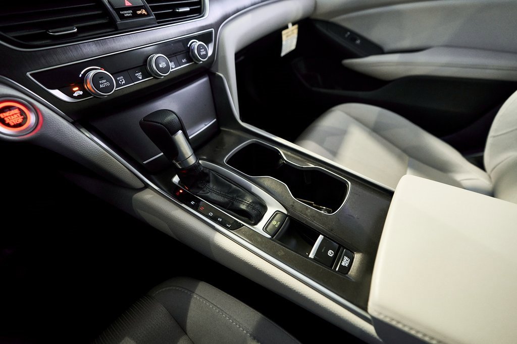 Used 2019 Honda Accord LX image 38