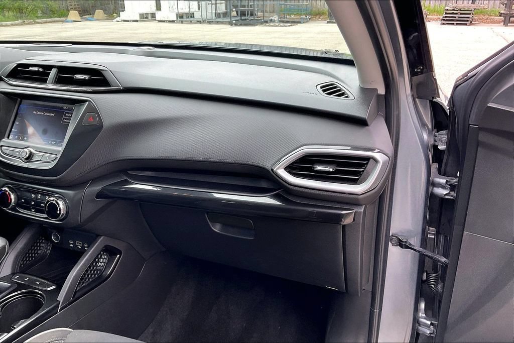 Used 2022 Chevrolet TrailBlazer LS FWD image 16