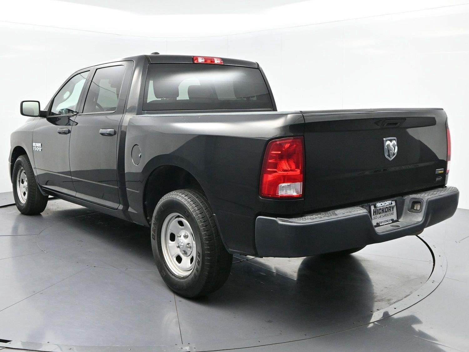 Used 2018 RAM 1500 Tradesman w/ Popular Equipment Group RWD image 6