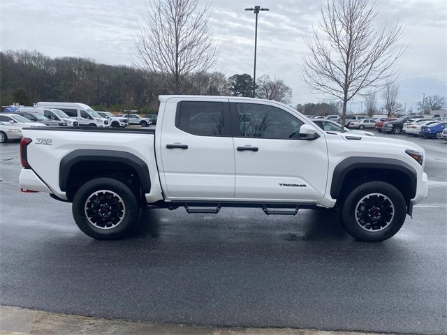 Used 2024 Toyota Tacoma TRD Off-Road video 2