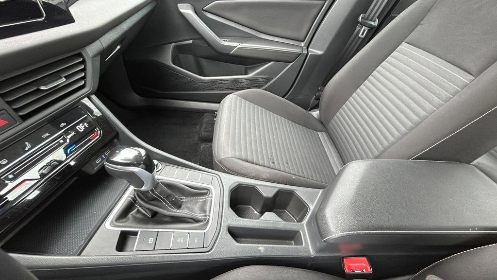 Used 2025 Volkswagen Jetta S image 24