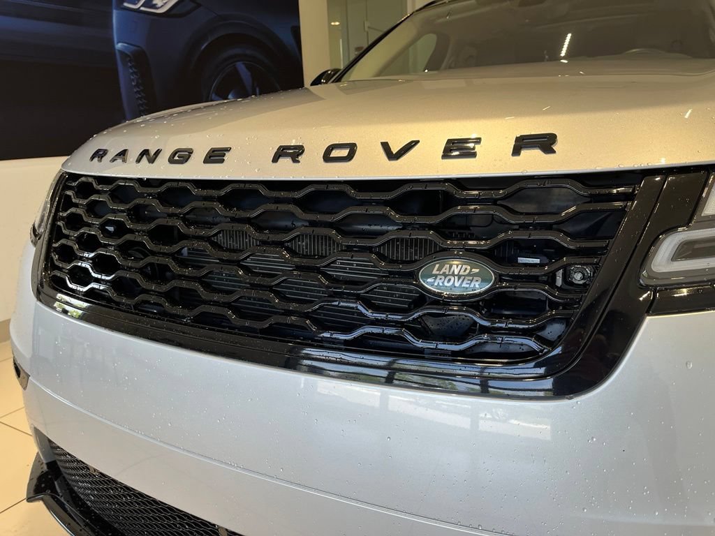 Used 2019 Land Rover Range Rover Velar R-Dynamic SE AWD/4WD image 10