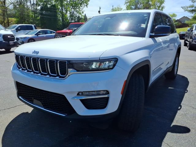 Used 2023 Jeep Grand Cherokee Limited AWD/4WD image 28