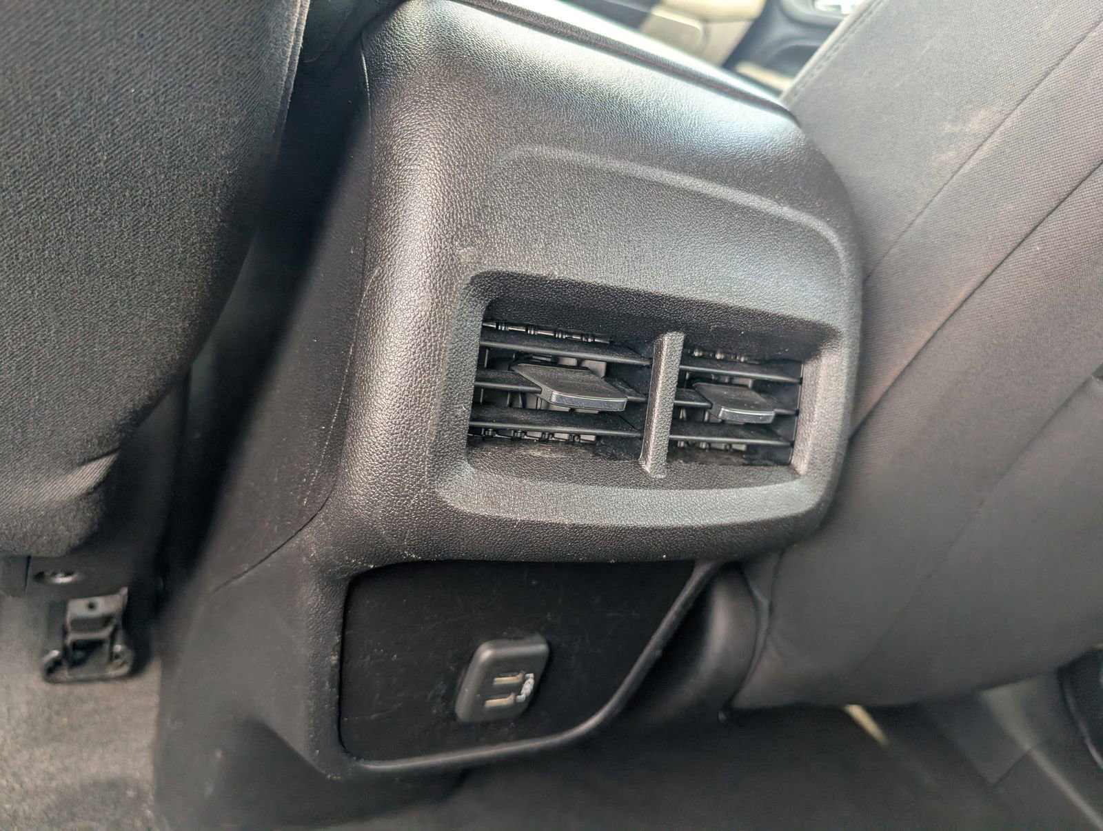 Used 2019 Chevrolet Equinox LT w/ LPO, Floor Liner Package AWD/4WD image 34