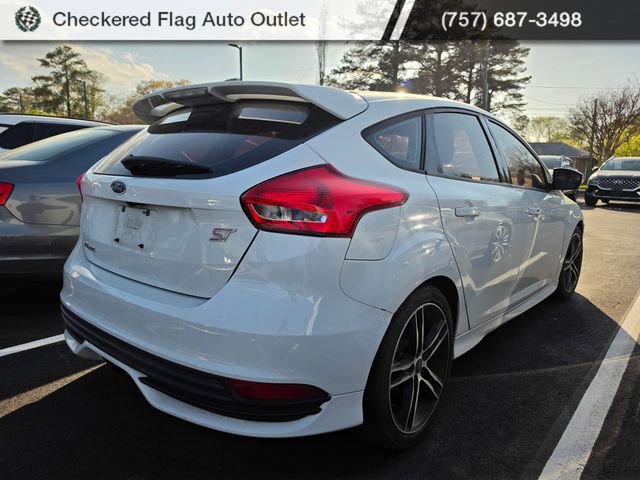 Used 2015 Ford Focus ST w/ Equipment Group 402A image 6