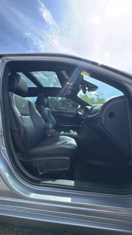 Used 2018 Chrysler 300 S w/ 300S Premium Group RWD image 25