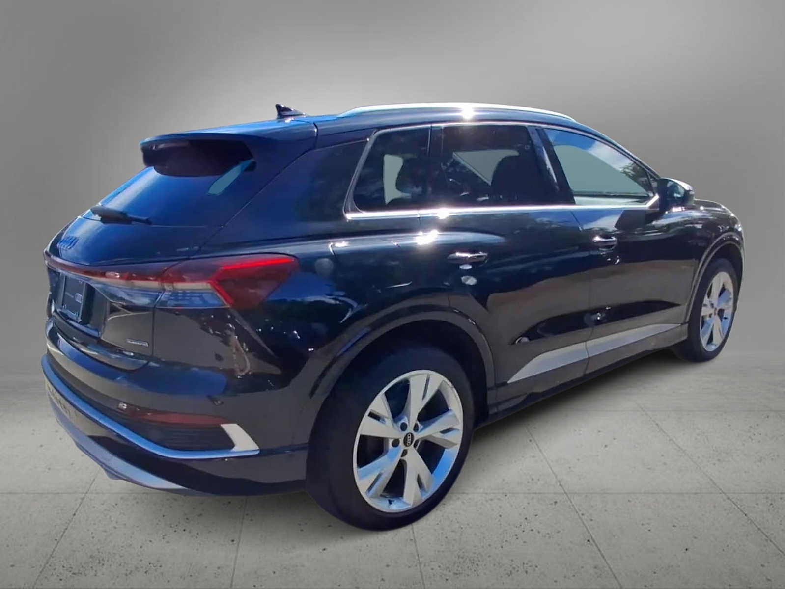 Certified 2023 Audi Q4 e-tron Premium Plus w/ Premium Plus AWD/4WD image 8