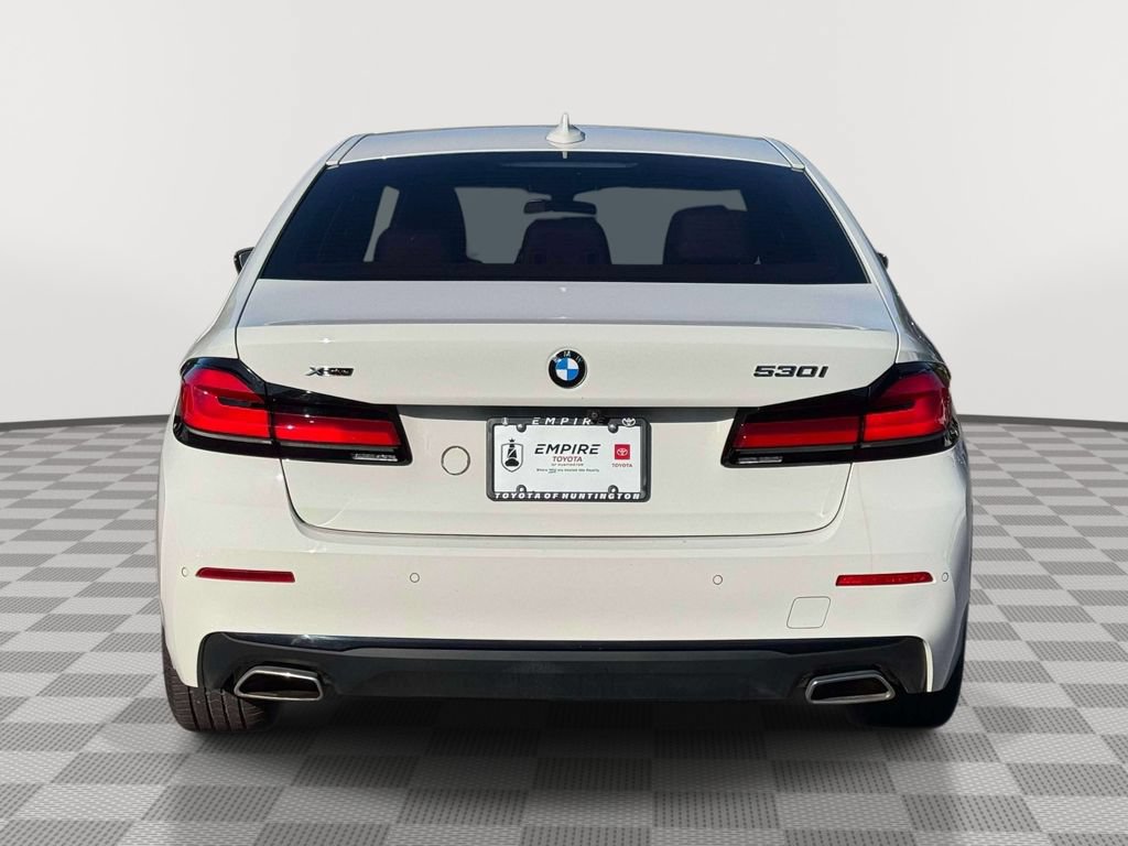 Used 2023 BMW 530i xDrive w/ Premium Package AWD/4WD image 6