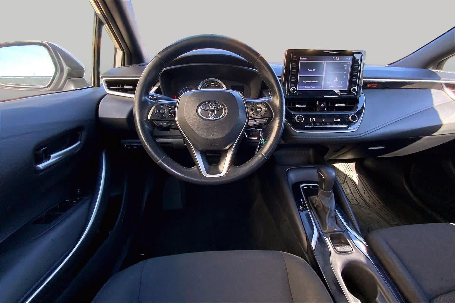 Used 2022 Toyota Corolla SE FWD image 6