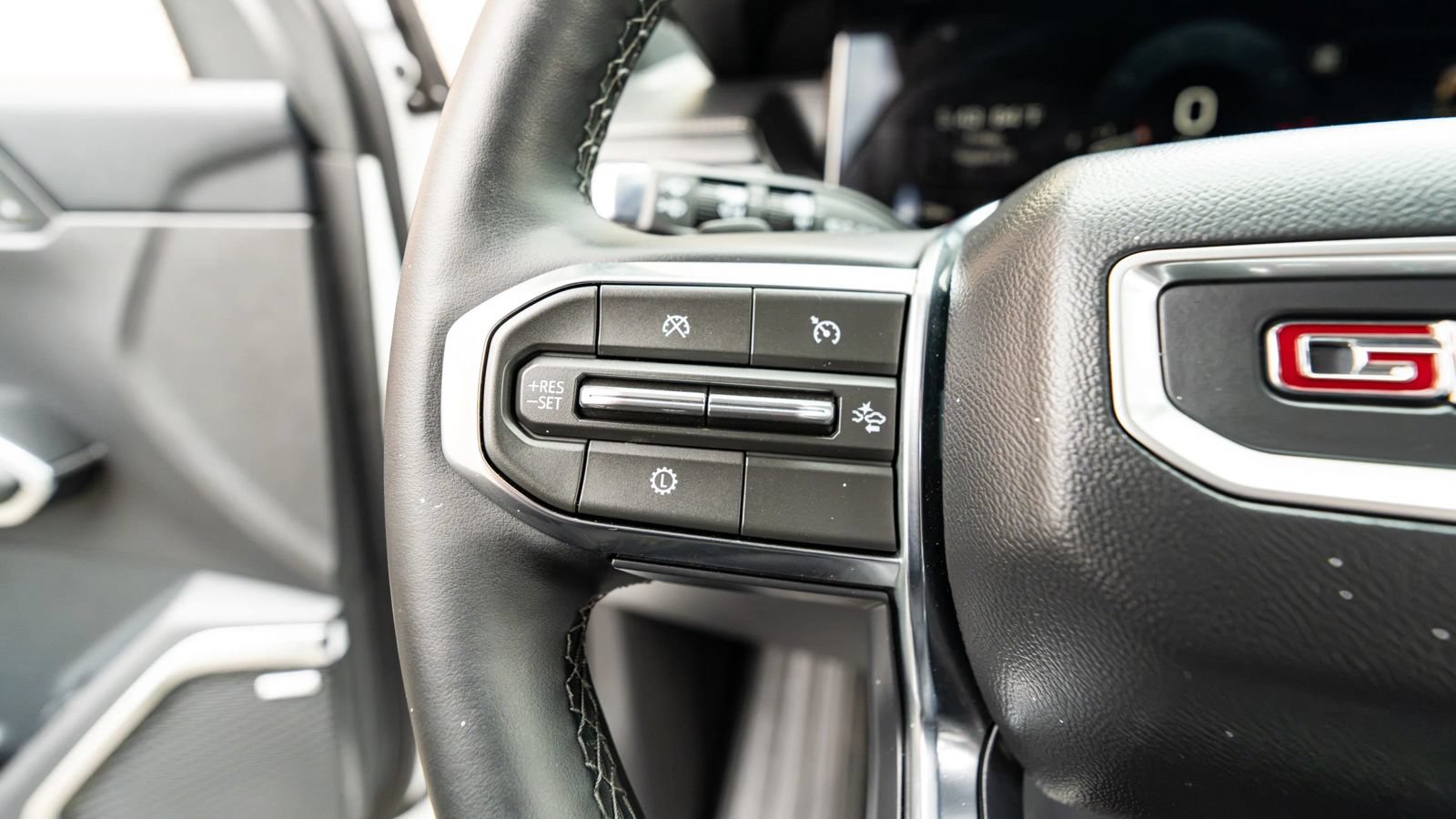 Used 2026 GMC Acadia Elevation w/ Elevation Premium Package FWD image 51