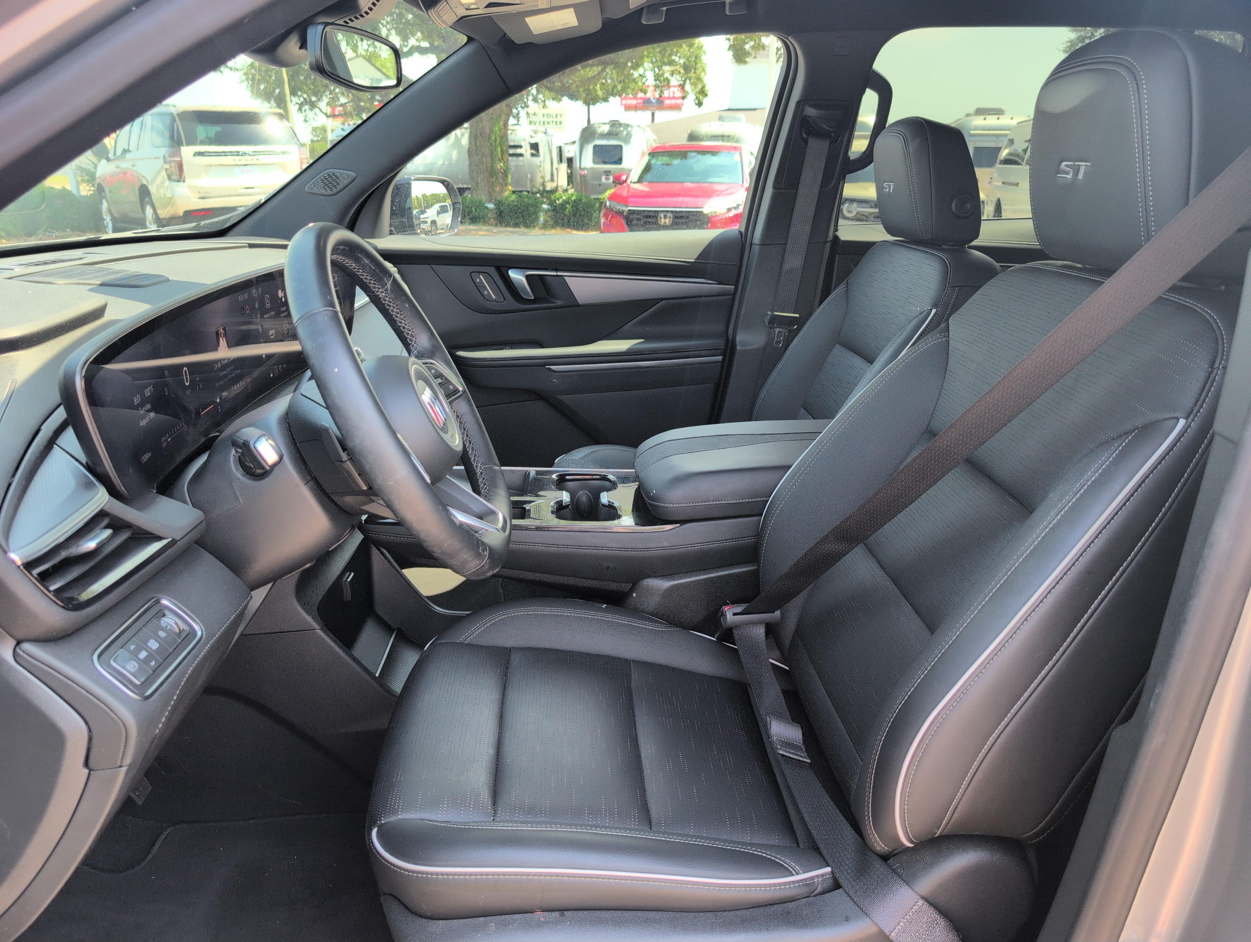 Used 2025 Buick Enclave Sport Touring FWD image 13
