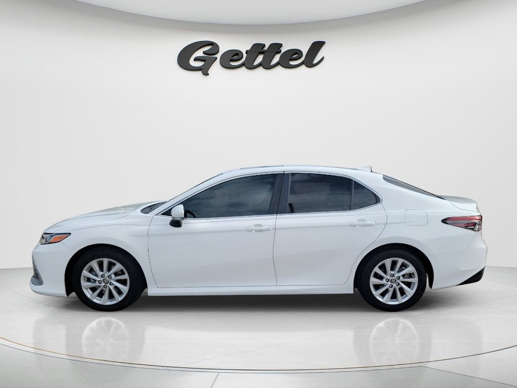 Used 2024 Toyota Camry LE w/ Convenience Package FWD image 8